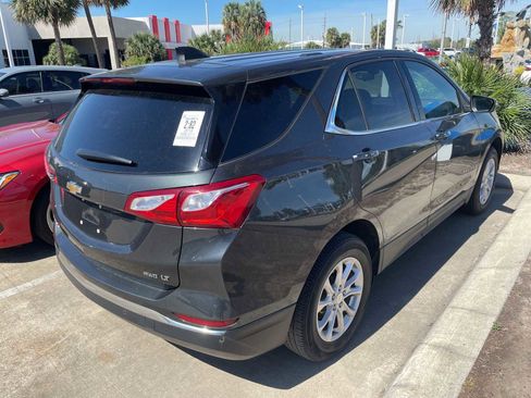 Used 2018 Chevrolet Equinox LT image 3
