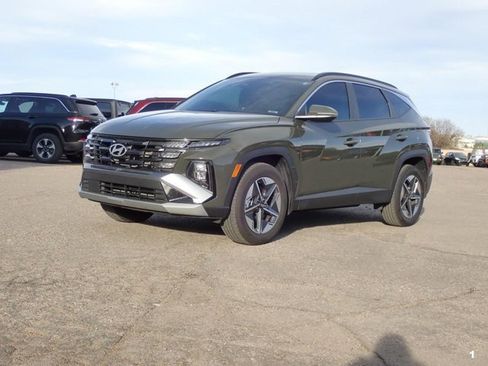 Used 2025 Hyundai Tucson SEL image 11