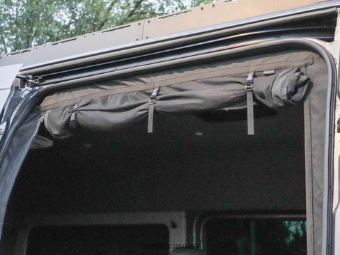 Used 2022 Mercedes-Benz Sprinter 2500 image 36