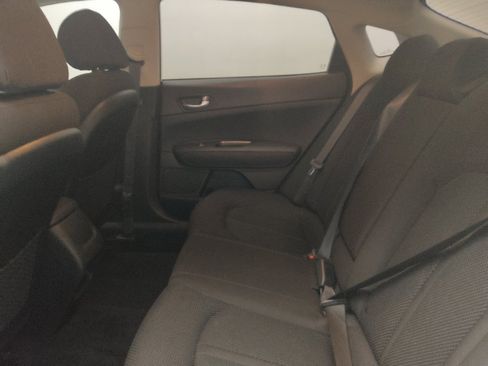 Used 2020 Kia Optima LX image 18