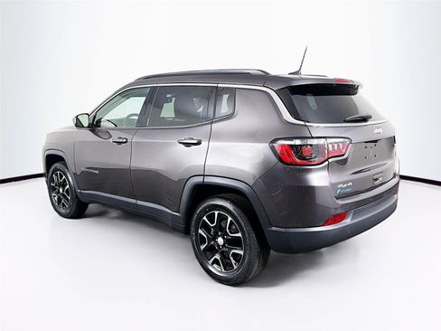 Used 2022 Jeep Compass Latitude w/ Convenience Group AWD/4WD image 9