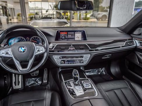 Used 2019 BMW 740i w/ M Sport Package RWD image 24