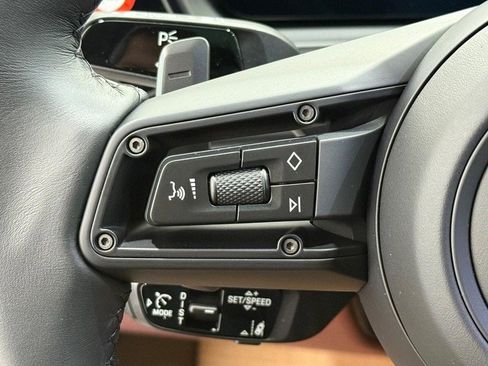 New 2026 Porsche Cayenne image 18