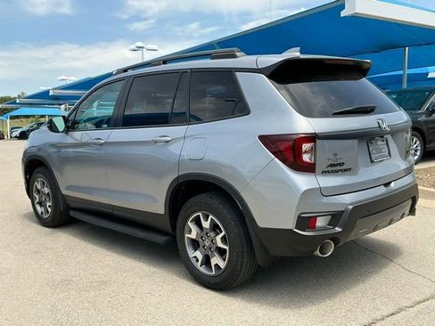 Used 2023 Honda Passport TrailSport image 4