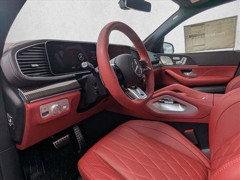 New 2025 Mercedes-Benz GLS 63 AMG 4MATIC image 8
