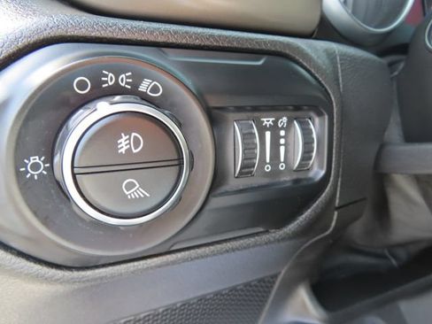 Used 2021 Jeep Gladiator Sport AWD/4WD image 39
