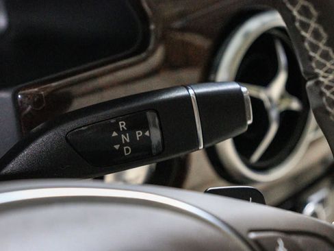 Used 2013 Mercedes-Benz GLK 250 BlueTEC 4MATIC image 21