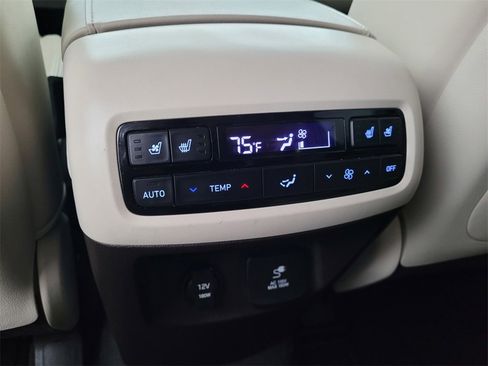 Used 2020 Hyundai Palisade Limited w/ Winter Weather Package image 12