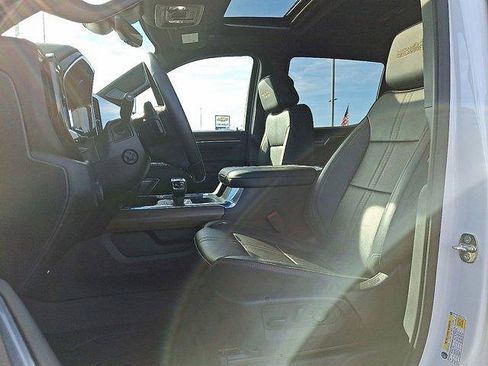 Used 2023 Chevrolet Silverado 1500 High Country w/ Technology Package image 13