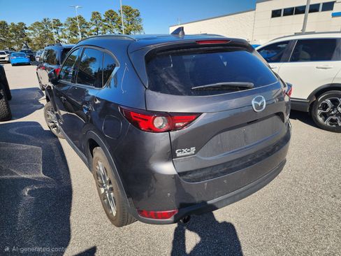 Used 2021 MAZDA CX-5 Signature image 5
