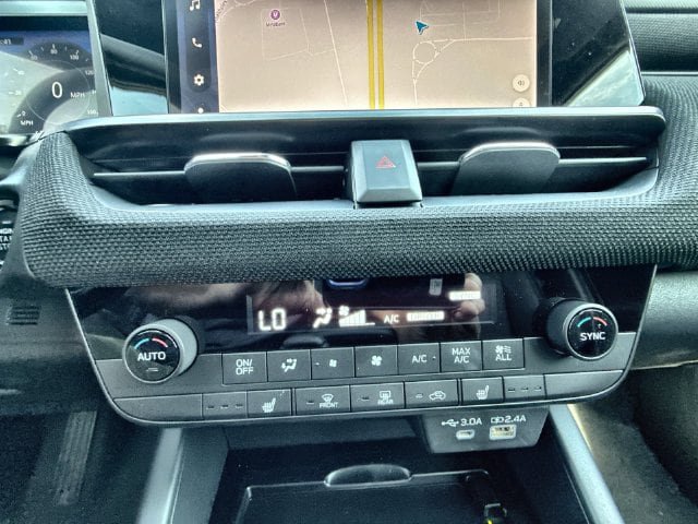 New 2026 Subaru Outback Limited AWD/4WD image 21