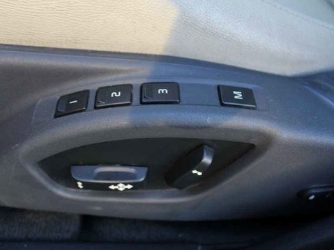 Used 2017 Volvo S60 T5 Dynamic w/ Vision Package image 22