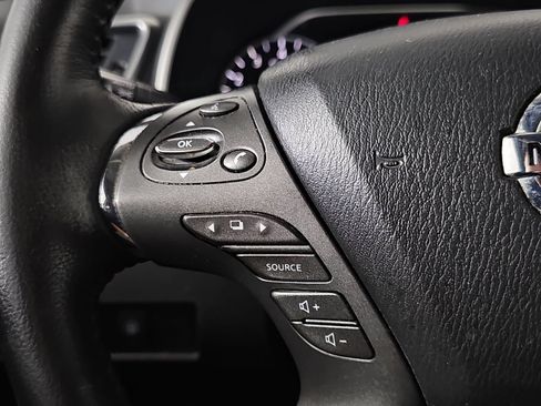 Used 2020 Nissan Murano SV FWD image 13