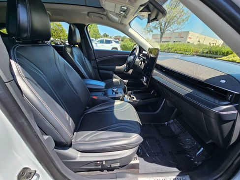 Used 2023 Ford Mustang Mach-E Premium AWD/4WD image 36