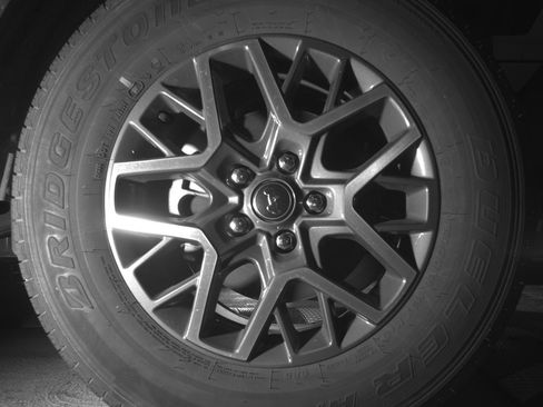 Used 2025 Jeep Wrangler Sahara image 13