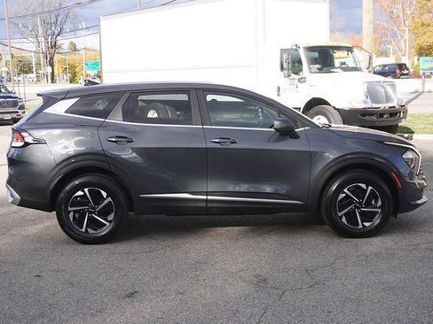 Used 2023 Kia Sportage LX image 17