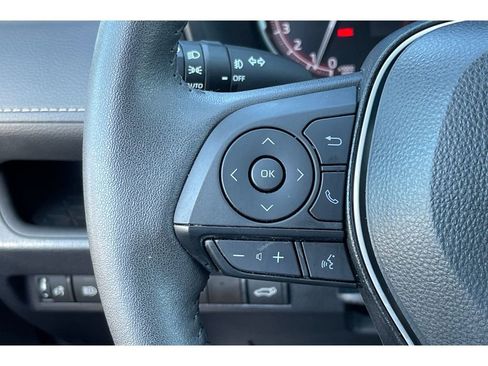 Used 2023 Toyota RAV4 XLE Premium FWD image 36