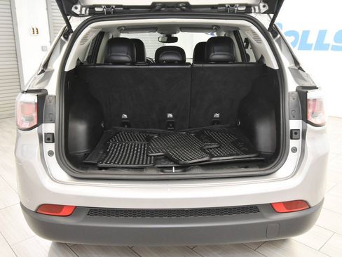 Used 2019 Jeep Compass Latitude w/ Popular Equipment Group AWD/4WD image 31
