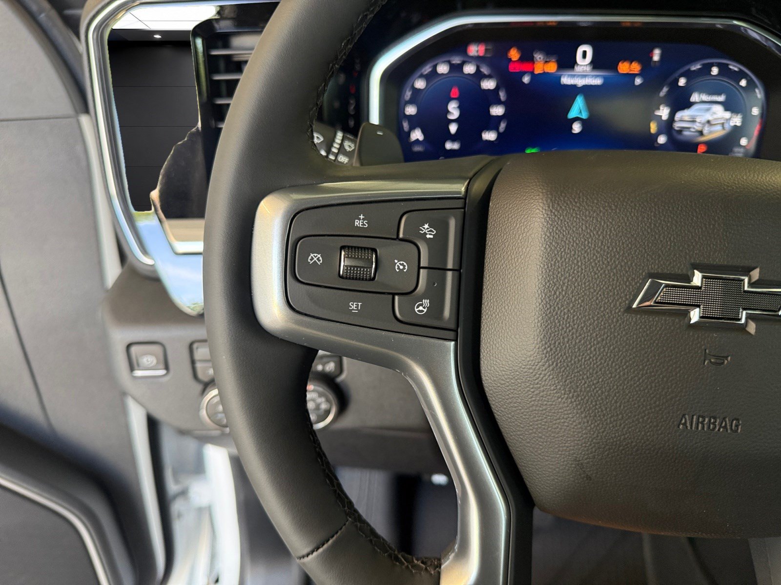 New 2026 Chevrolet Silverado 1500 RST w/ Redline Edition AWD/4WD image 24