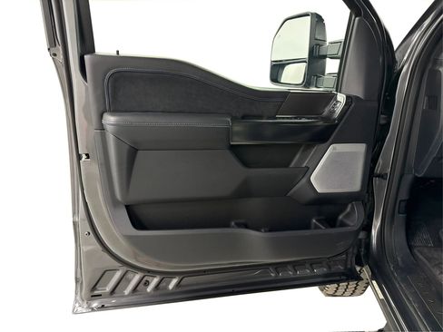 Used 2026 Ford F250 Platinum w/ Snow Plow Prep Package image 21