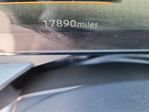 Certified 2025 Nissan Kicks SR AWD/4WD image 22