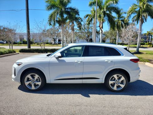 New 2025 Audi Q5 Premium Plus image 4