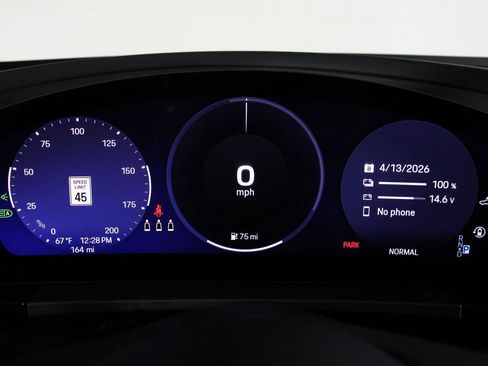 New 2025 Porsche Macan 4 Electric image 13