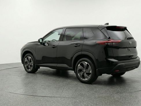 Used 2025 Nissan Rogue SV AWD/4WD image 6