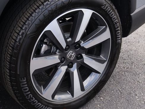 Used 2025 Honda Pilot Touring image 48