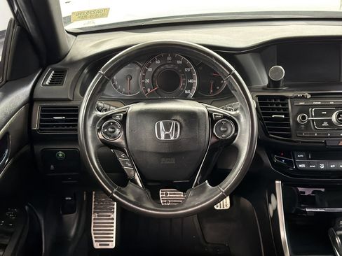 Used 2016 Honda Accord Sport image 15