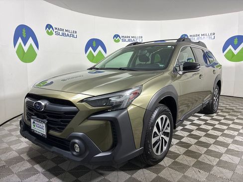 Certified 2023 Subaru Outback Premium image 3