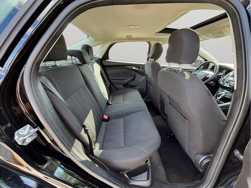 Used 2017 Ford Focus SEL image 31