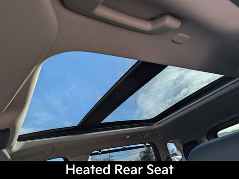 Used 2023 Nissan Rogue Platinum w/ Platinum Premium Package image 13