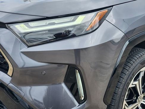 Used 2025 Toyota RAV4 XSE w/ Premium Package AWD/4WD image 9
