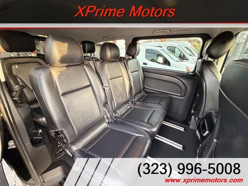 Used 2018 Mercedes-Benz Metris Passenger image 30