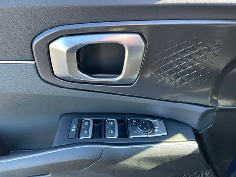 New 2026 Kia Sorento S FWD image 16