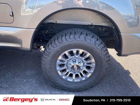Used 2020 Ford F350 XLT w/ XLT Premium Package AWD/4WD image 8