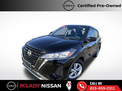 Certified 2025 Nissan Kicks Play S image 2