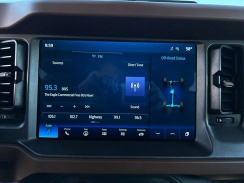 Certified 2024 Ford Bronco Outer Banks w/ Sasquatch Package AWD/4WD image 20