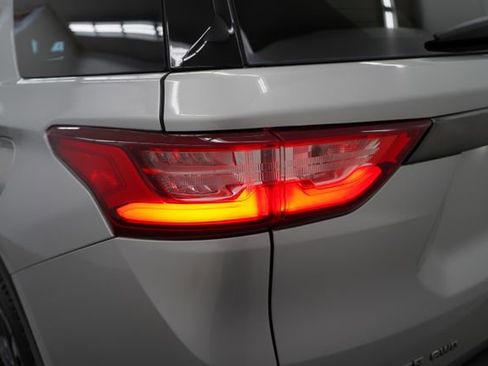 Used 2020 Chevrolet Traverse RS AWD/4WD image 84
