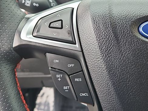 Certified 2024 Ford Edge ST-Line AWD/4WD image 13