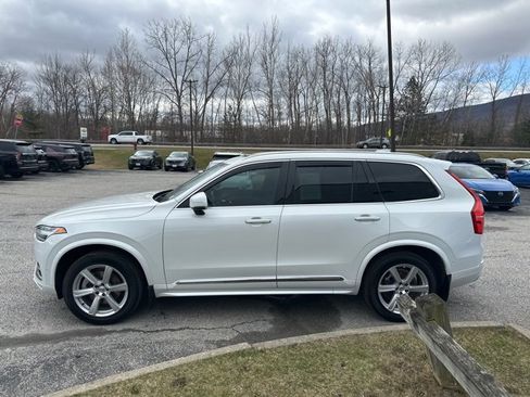Used 2022 Volvo XC90 T6 Inscription w/ Advanced Package image 6