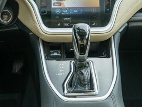 Used 2022 Subaru Outback Limited AWD/4WD image 17