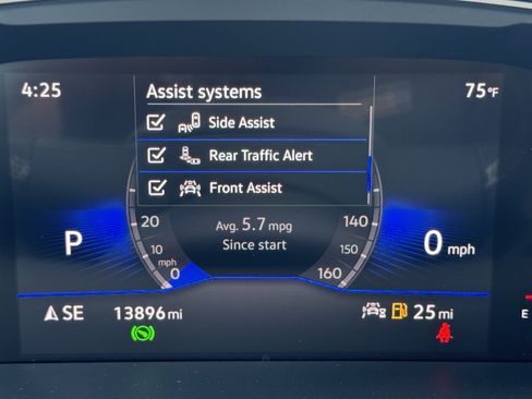 Certified 2023 Volkswagen Tiguan SE FWD image 25