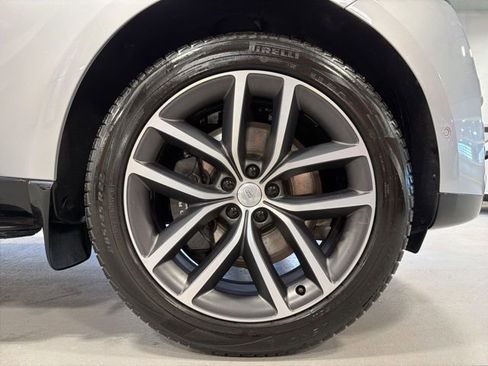 Used 2024 Land Rover Range Rover SE image 48