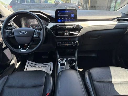Used 2021 Ford Escape SEL AWD/4WD image 12
