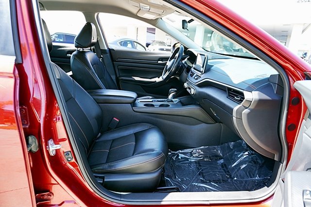 Used 2020 Nissan Altima 2.5 SR FWD image 18