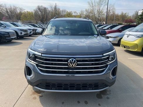 New 2026 Volkswagen Atlas SE AWD/4WD image 2