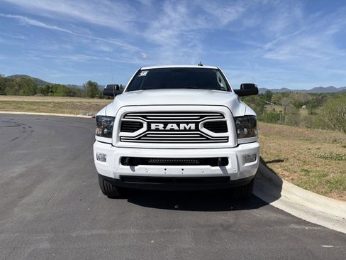 Used 2018 RAM 2500 Big Horn w/ Sport Appearance Group AWD/4WD image 2
