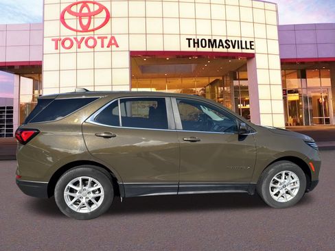 Used 2024 Chevrolet Equinox LT image 4